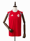 Internacional Red Training Vest front wood mannequin white background