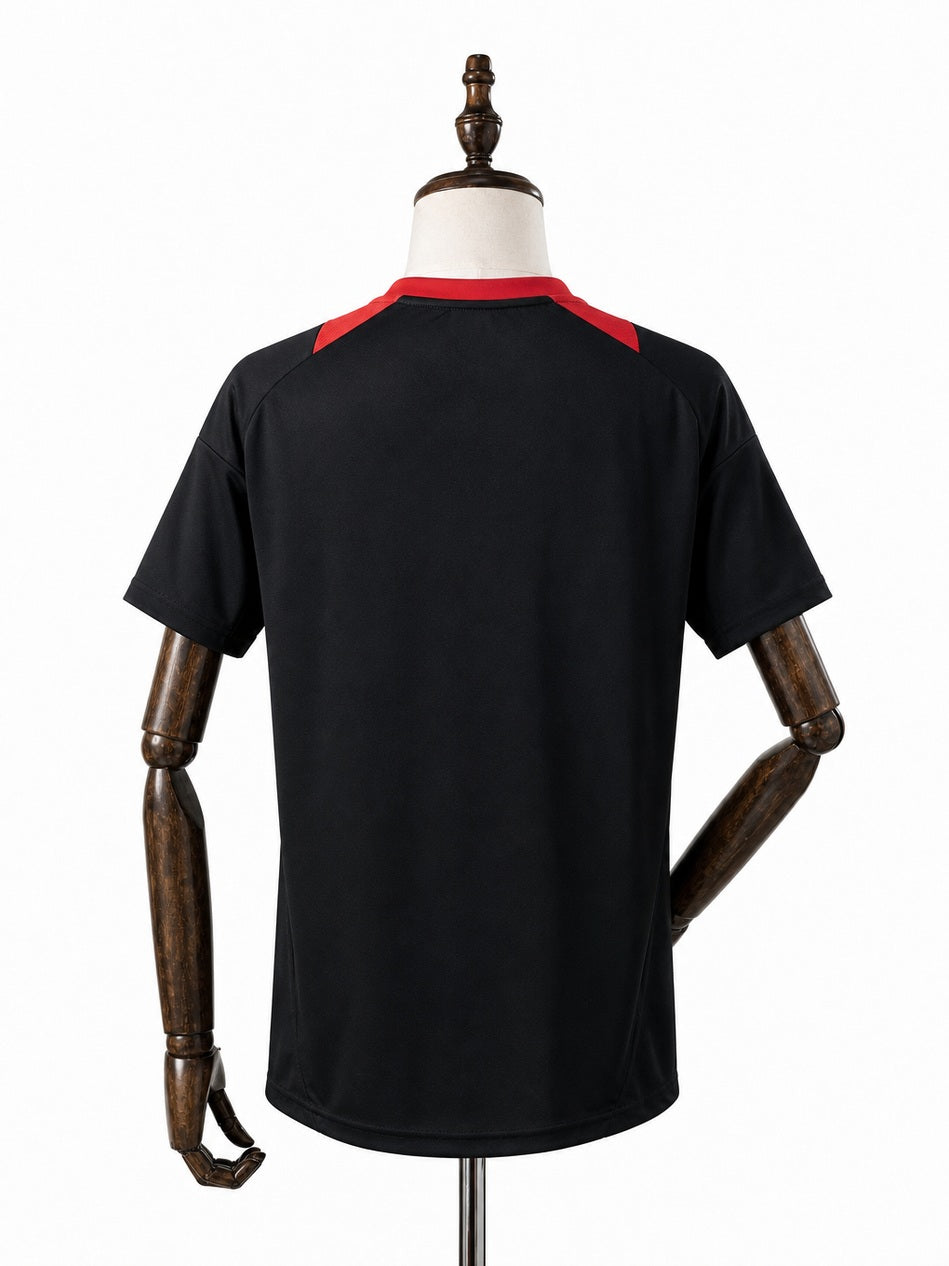 Internacional Training Black and red Jersey back wood mannequin white background