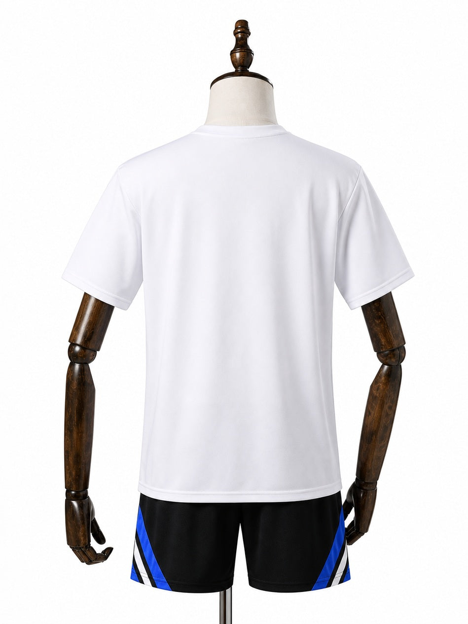 Internacional White Training Kit back wood mannequin white background