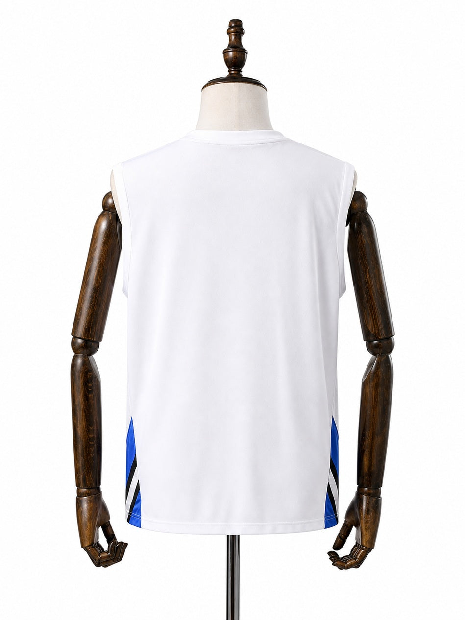 Internacional White Vest Training Kit back wood mannequin white background