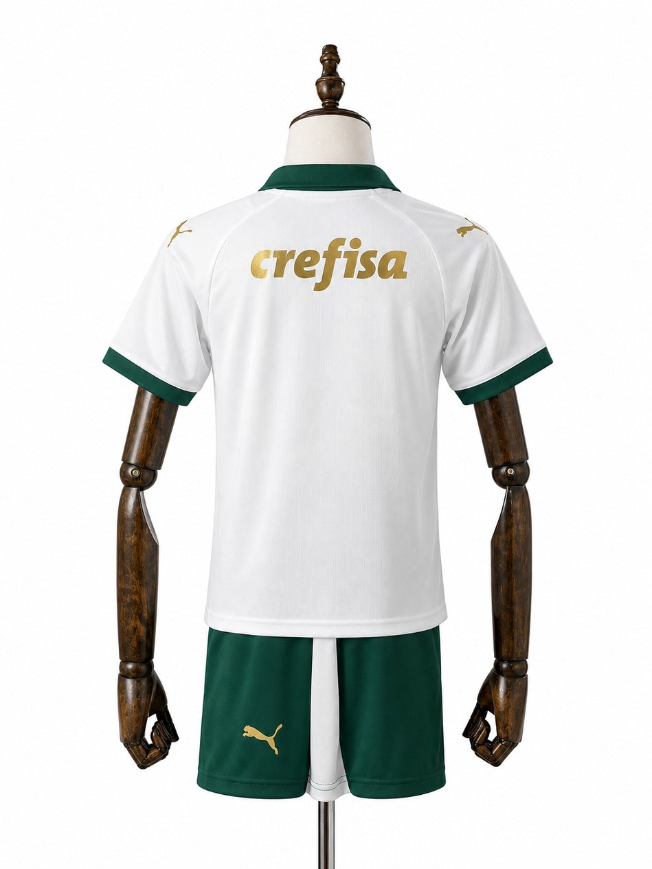Palmeiras Away Kids kit back wood mannequin white background