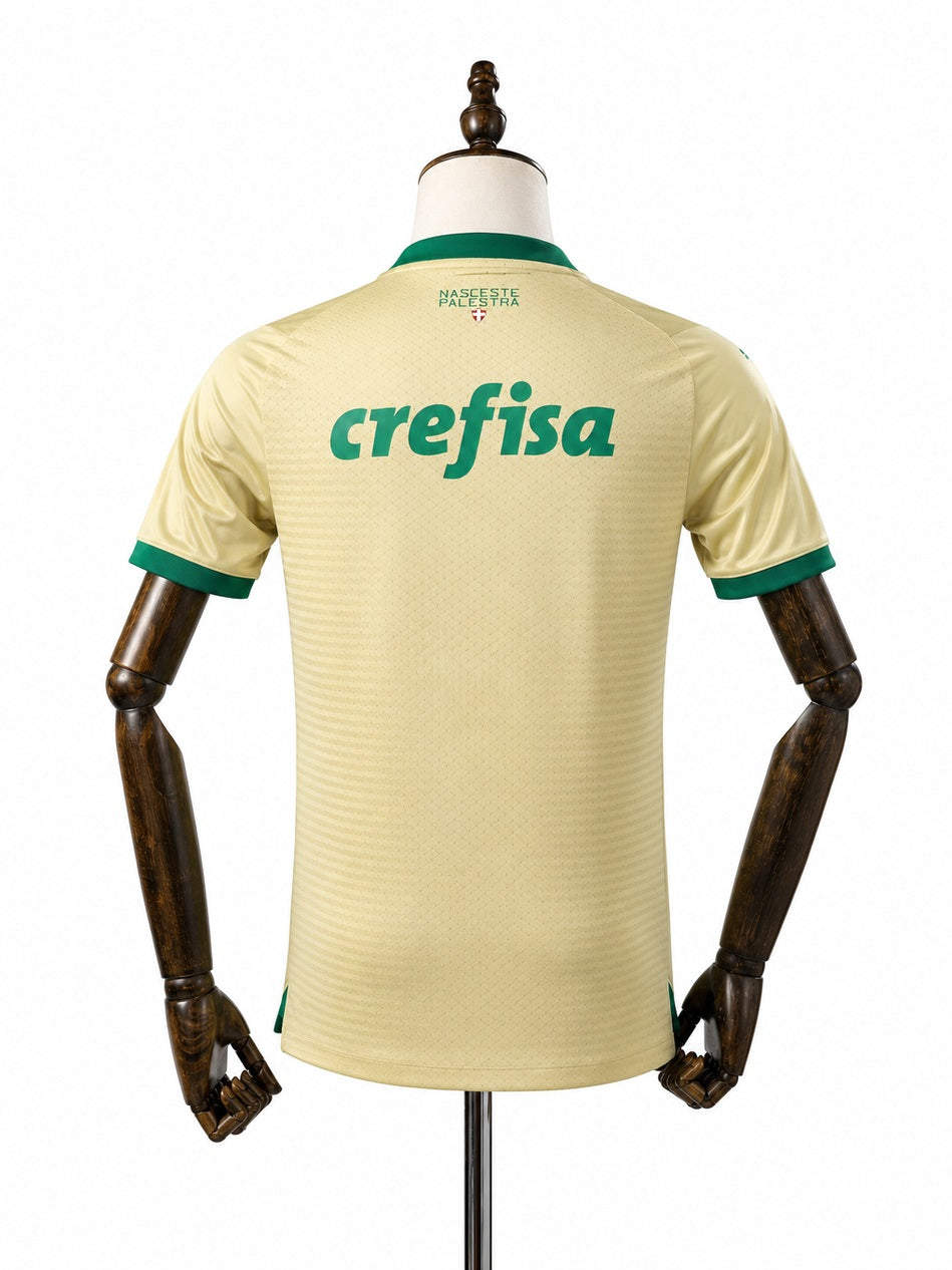Palmeiras player Version jersey back wood mannequin white background