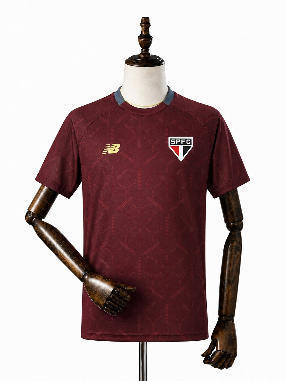 São Paulo Training Clothes Jersey front wood mannequin white background