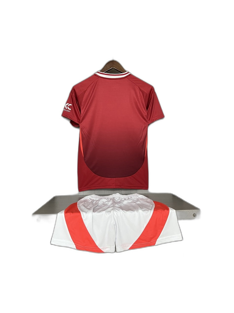 Camisa 2024-25 Manchester United Home Infantil verso fundo branco