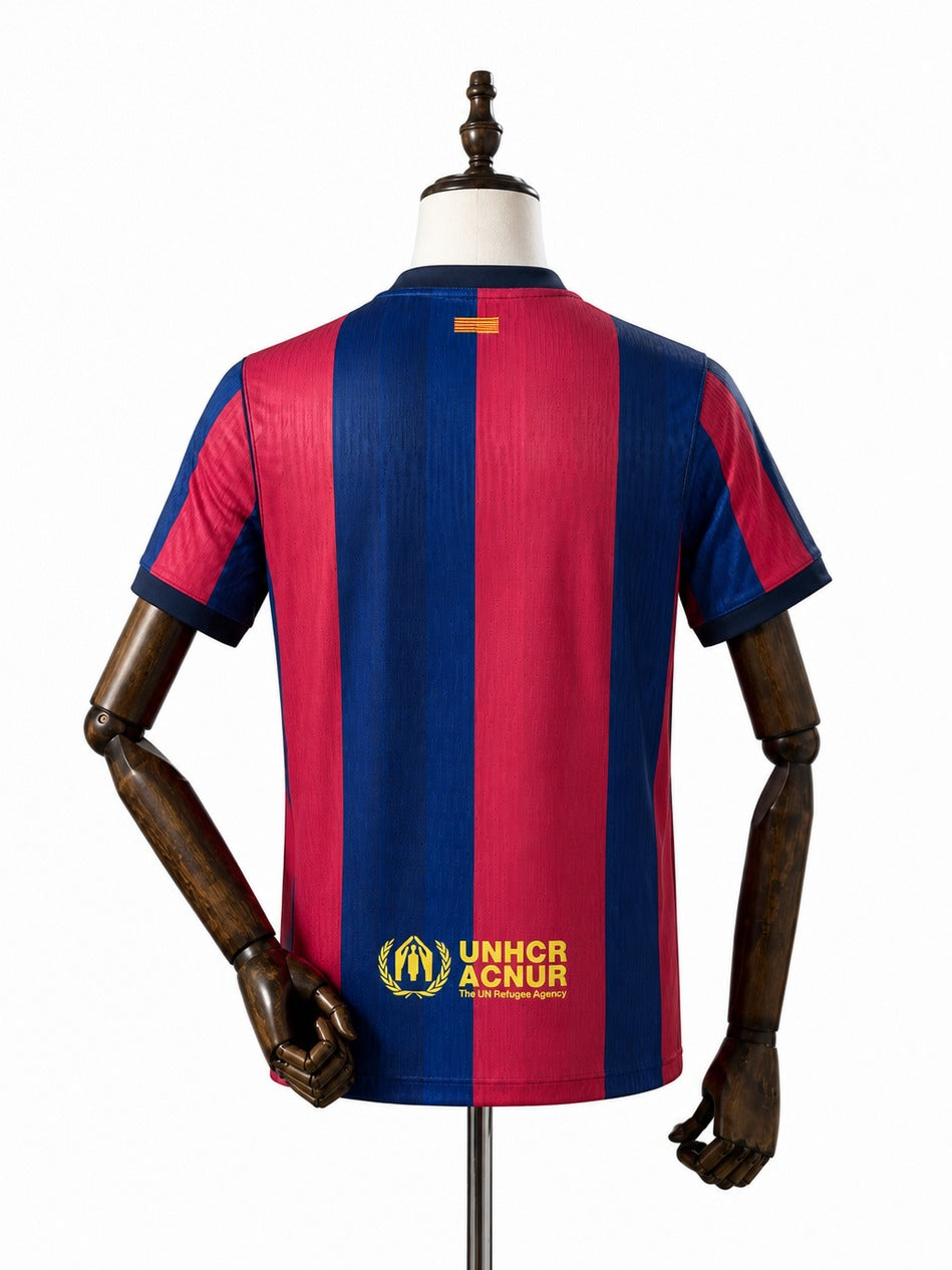 Camisa Barcelona - 1º Uniforme Jogador 2026/27 verso manequim fundo branco