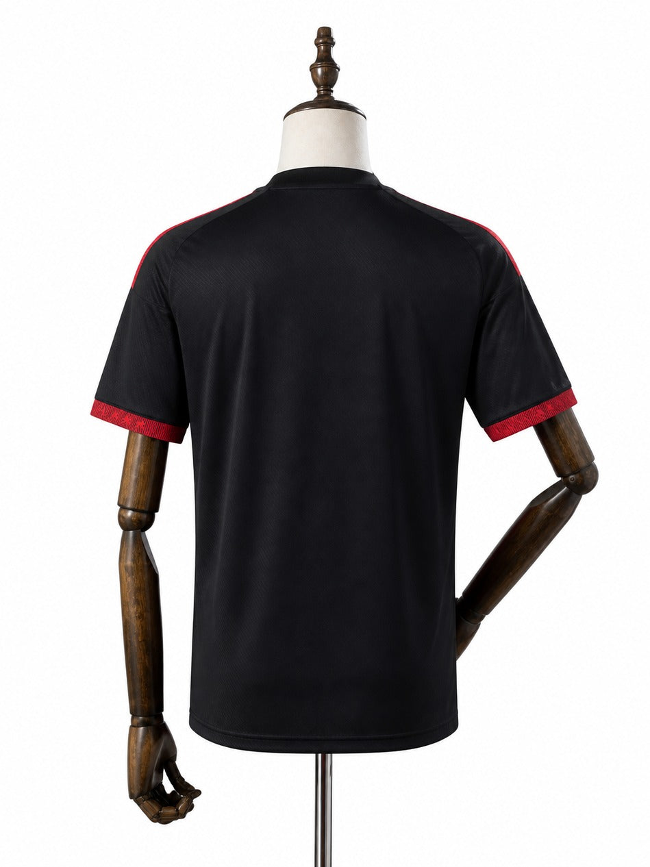 Camisa DC United - 1º Uniforme Torcedor 2026 verso manequim fundo branco