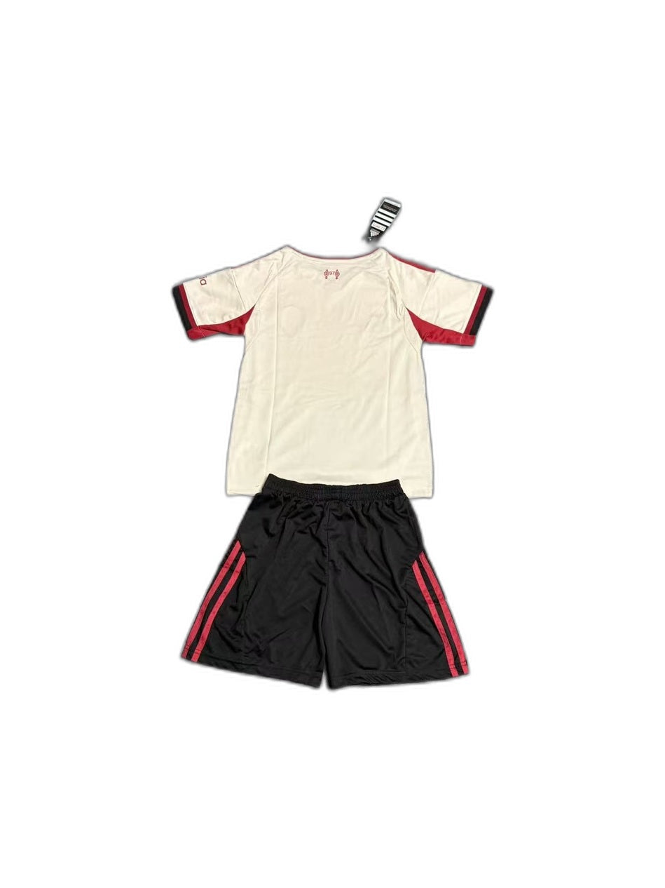 Camisa 2025-26 Liverpool Away Infantil verso fundo branco