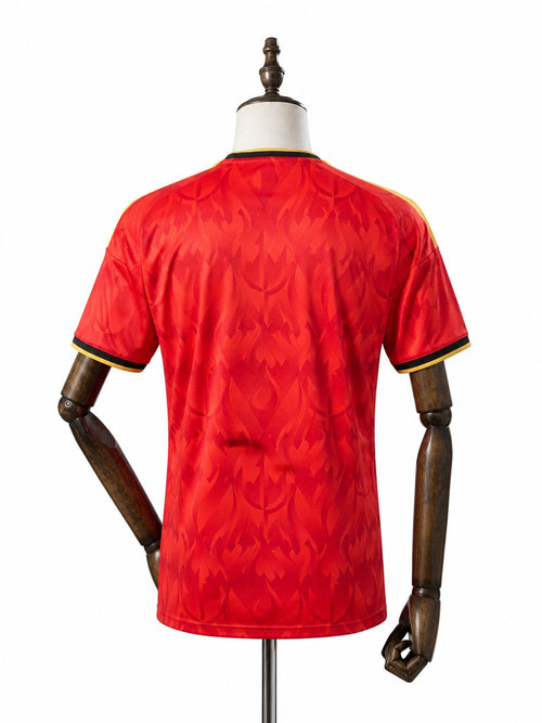 Camisa Seleção Bélgica - 1º Uniforme Torcedor 2026 verso manequim fundo branco
