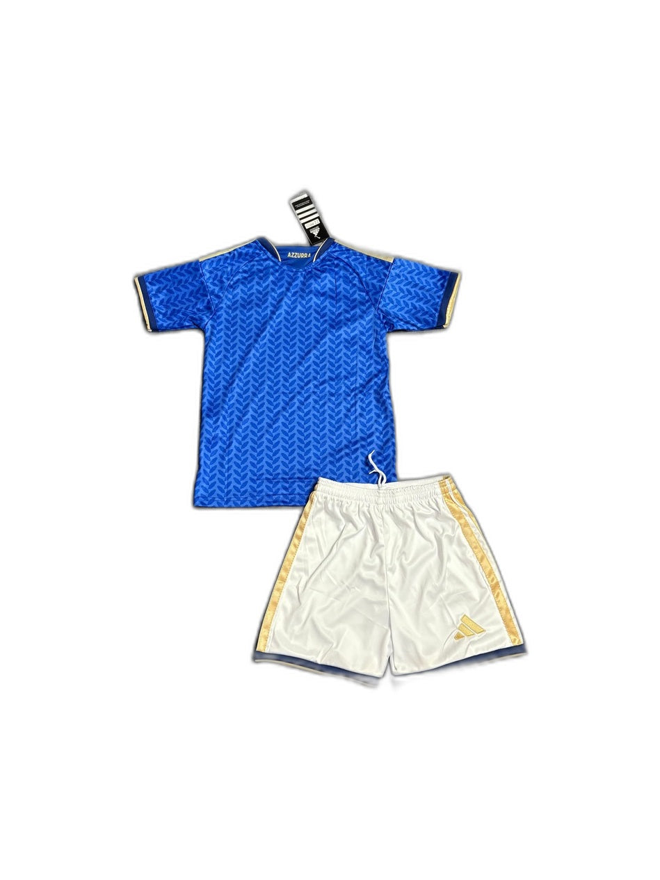 Camisa 2026 Italy Home Infantil verso fundo branco