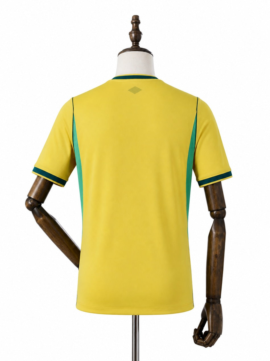 Camisa Seleção Brasil - 1º Uniforme Torcedor 2026 verso manequim fundo branco