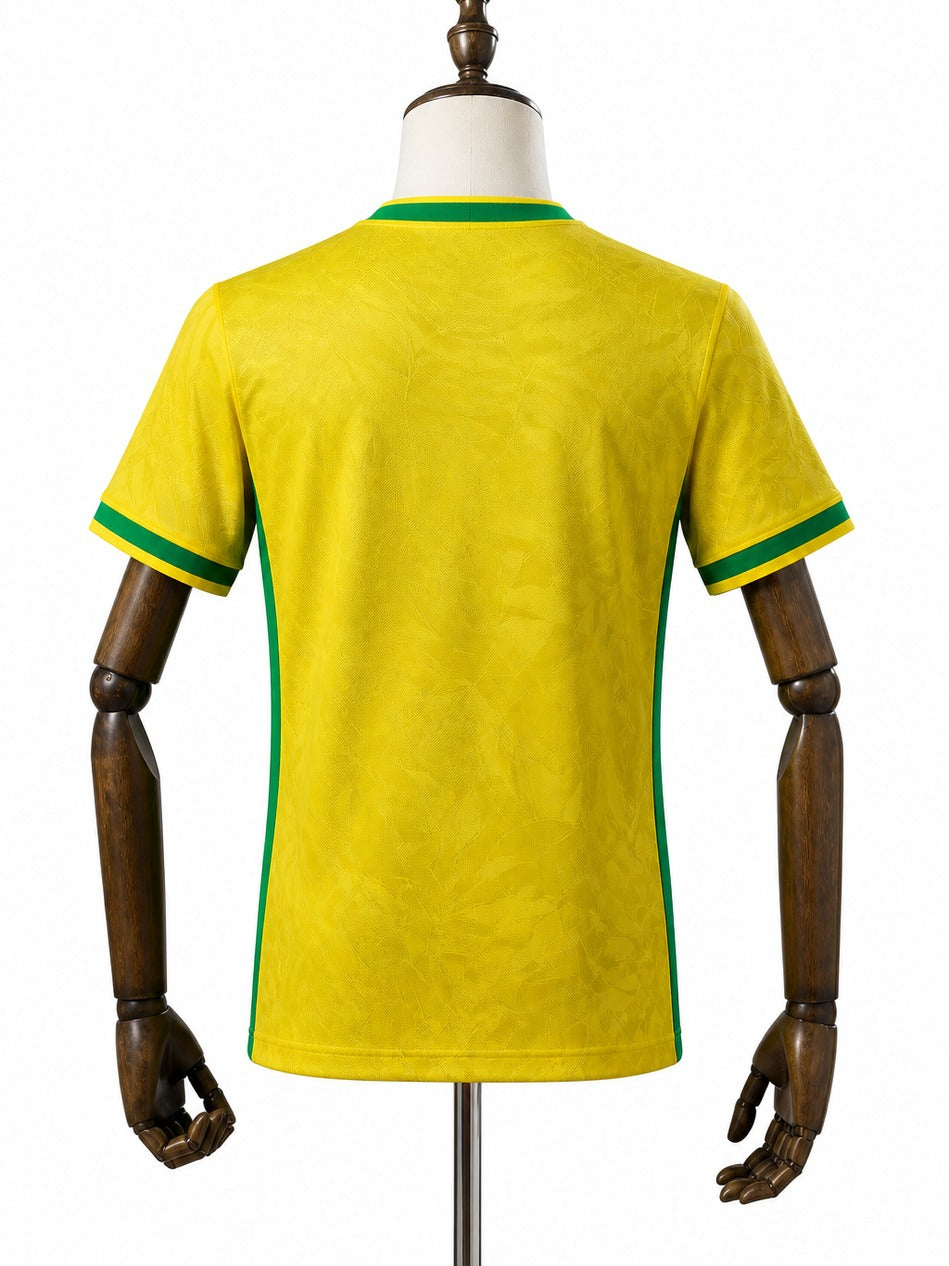 Camisa Seleção Brasileira Amarela-Verde (edição especial) 2026 verso manequim fundo branco