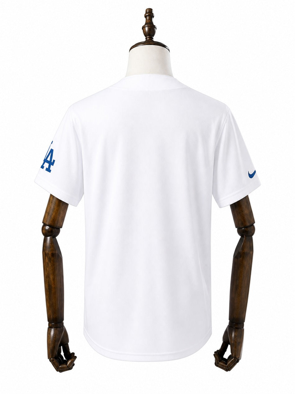 Los Angeles Dodgers MLB – Camisa Oficial Primeira (Home) verso manequim fundo branco