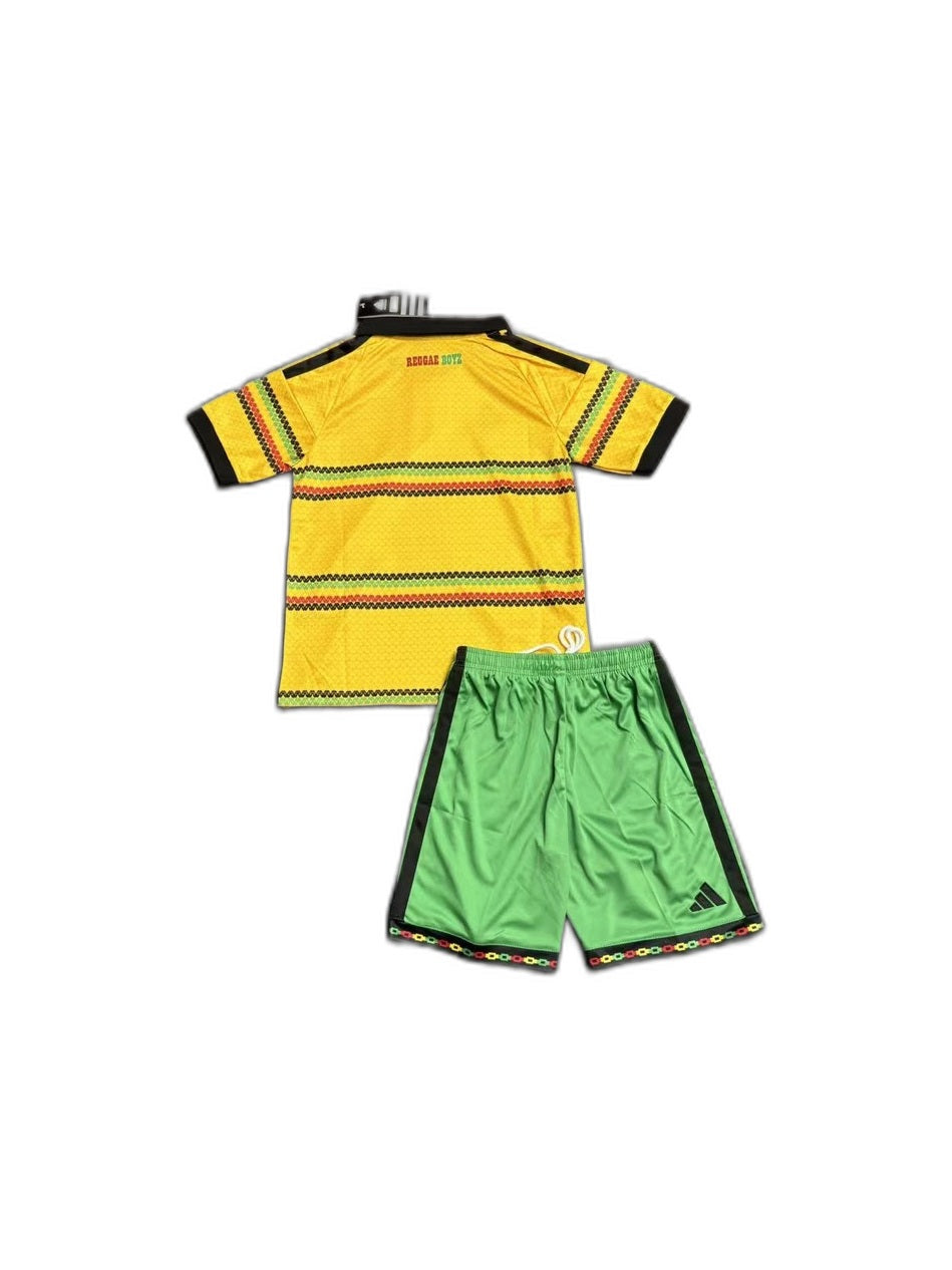 Camisa 2026-27 Jamaica Home Infantil verso fundo branco