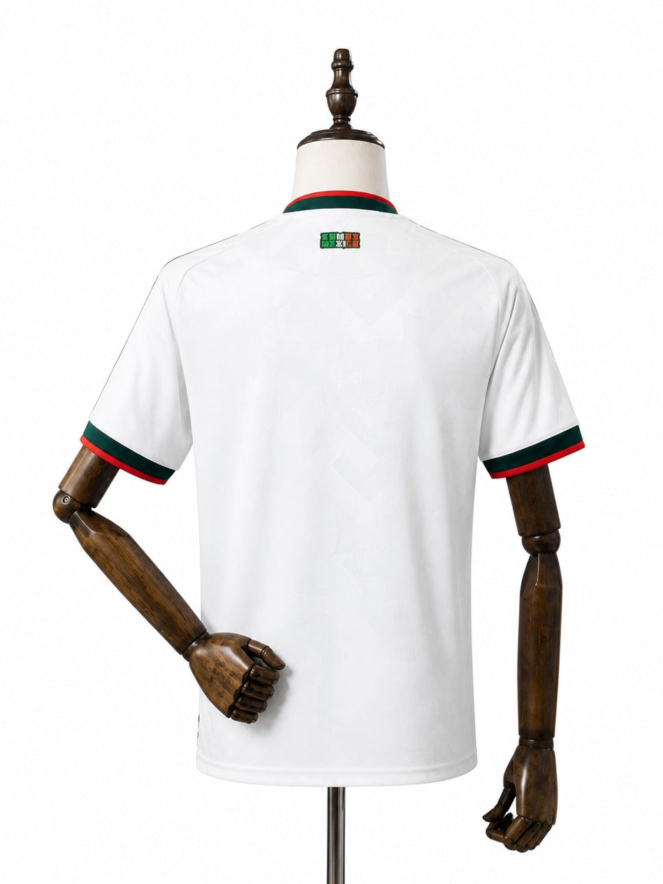 Camisa Seleção México - 2º Uniforme Torcedor 2026 verso manequim fundo branco