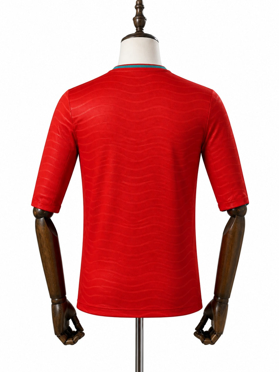 Camisa Seleção Portugal Vermelha Manga longa  1 uniforme  2026 verso manequim fundo branco