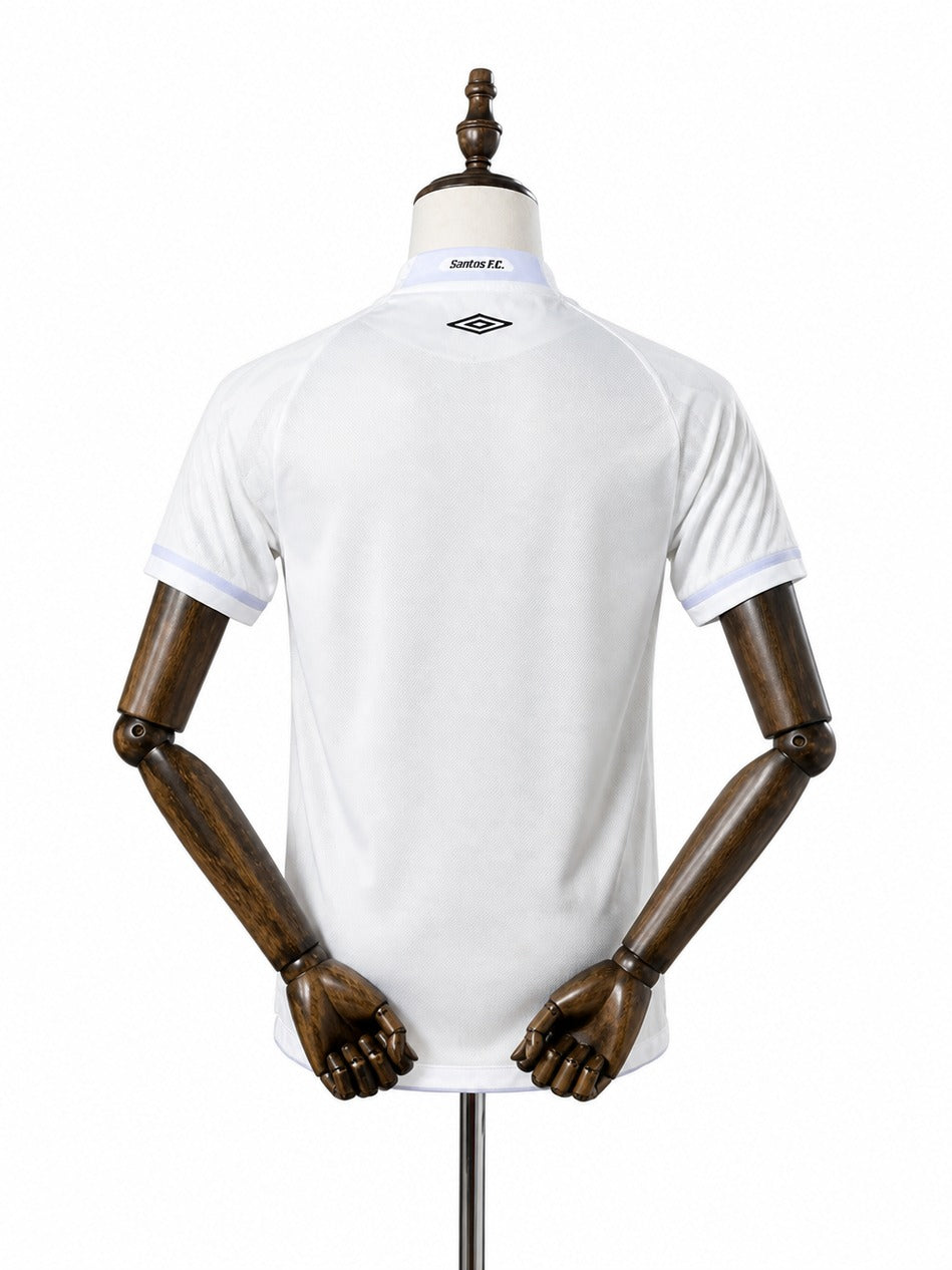 Camisa Santos - 1º Uniforme Jogador 2025/2026 verso manequim fundo branco