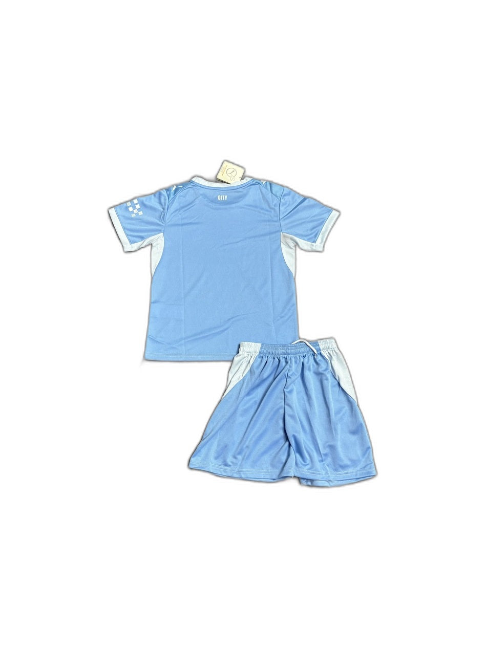 Camisa 2026-27 Manchester City Home Infantil verso fundo branco