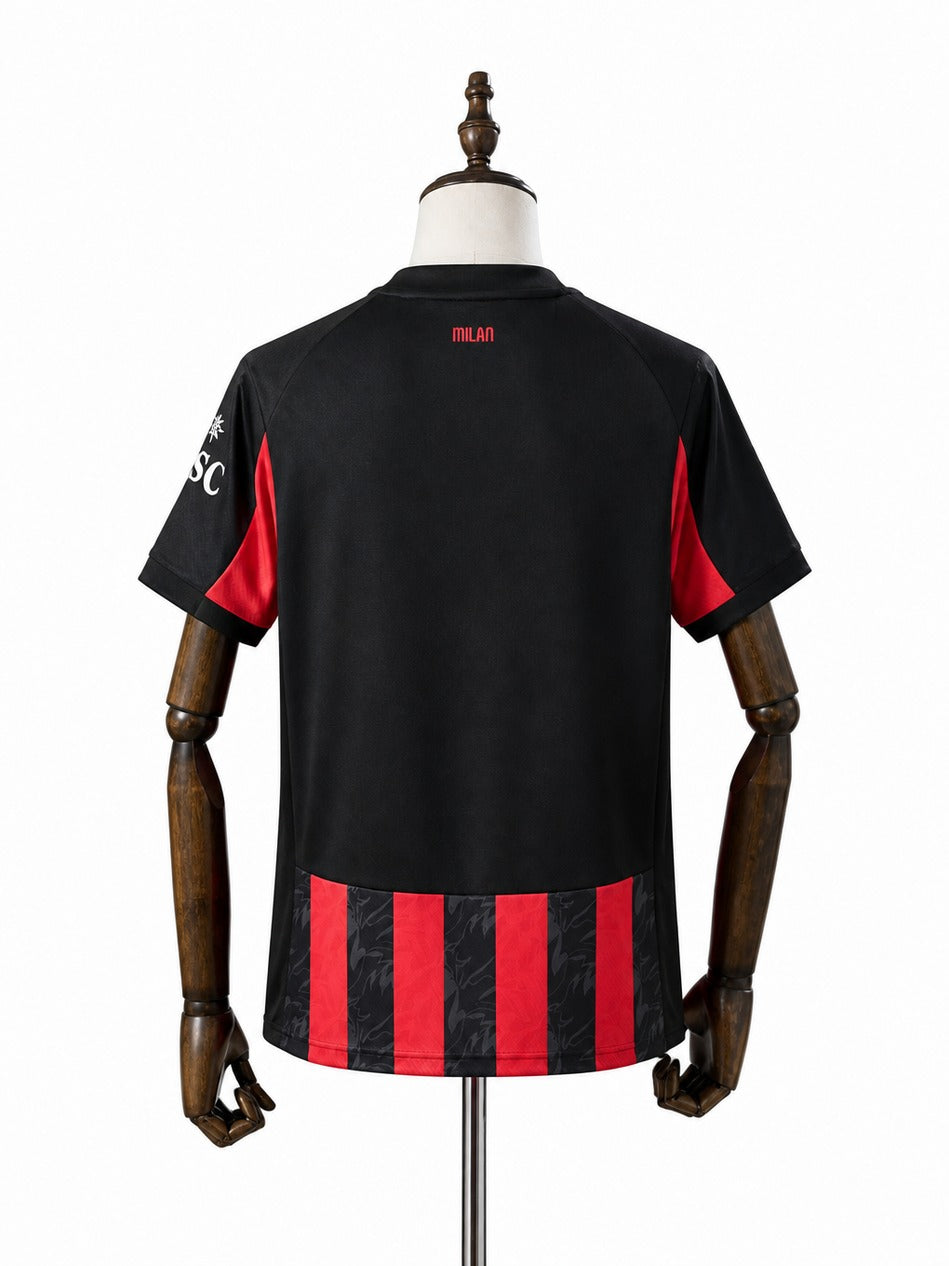 Camisa Milan - 1º Uniforme Torcedor 2025/26 verso manequim fundo branco