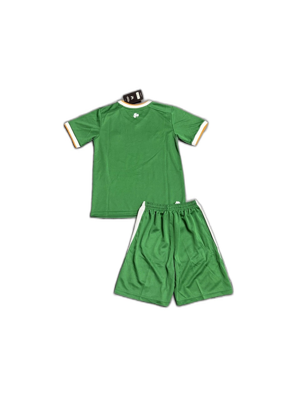Camisa 2026 Ireland Home Infantil verso fundo branco