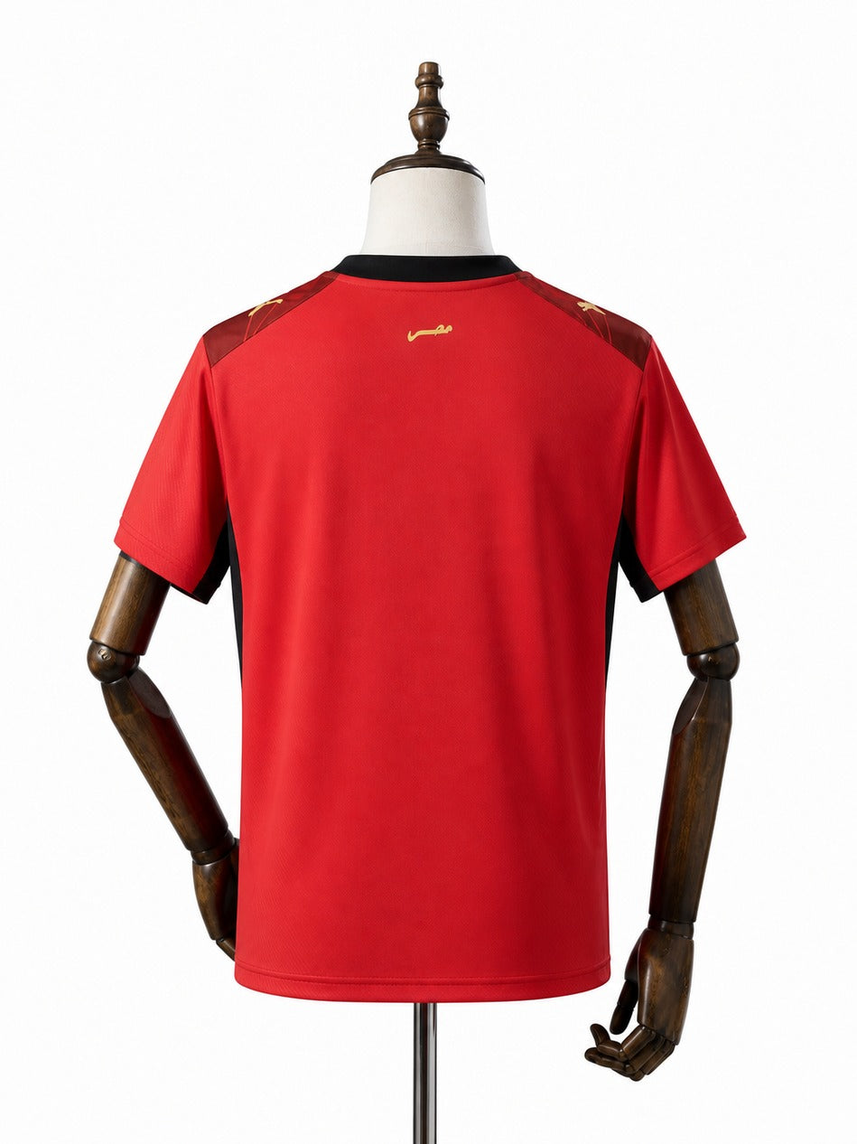 Camisa Seleção Egito - 1º Uniforme Torcedor 2026 verso manequim fundo branco