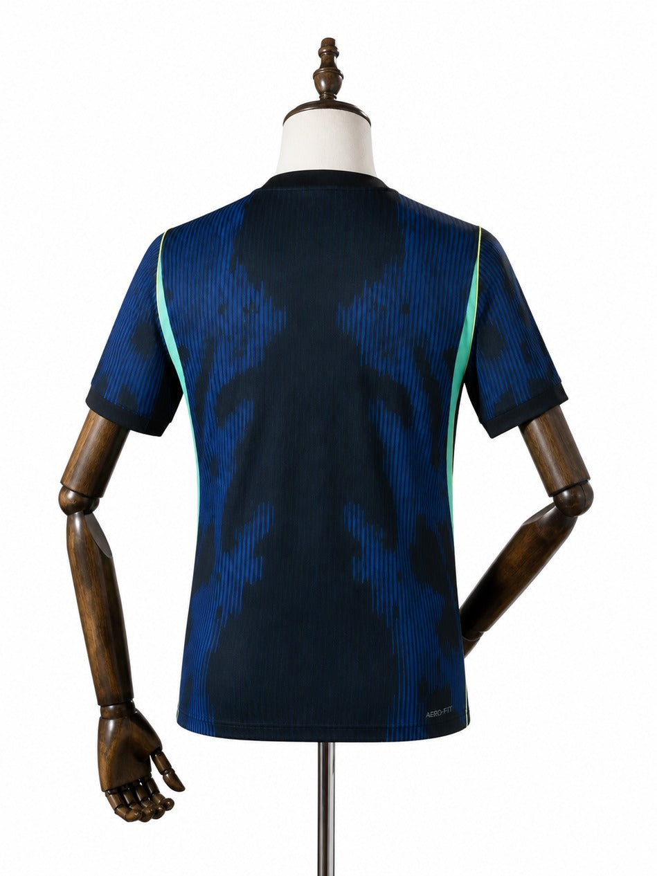 Camisa Seleção Brasileira Azul 2026 verso manequim fundo branco